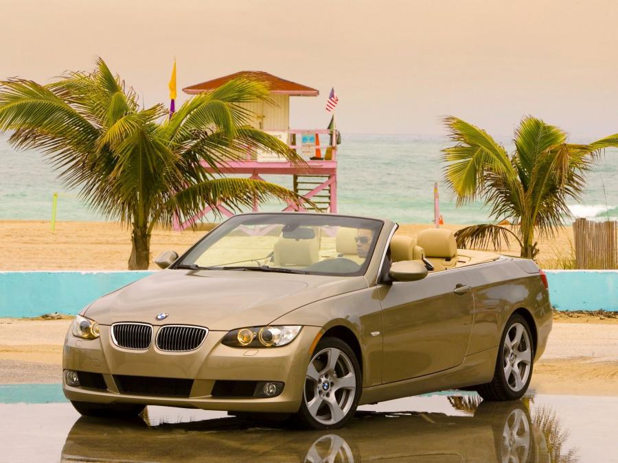  BMW 328i Convertible 2007 года  (US) (фото 3 из 7)